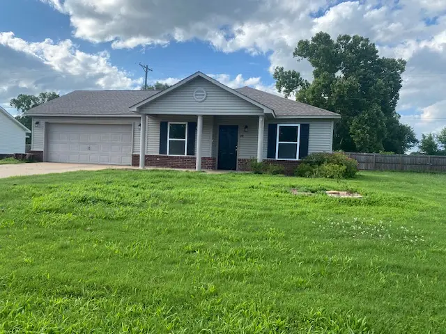 28 Cypress Avenue, Clarksville, AR 72830 - #2