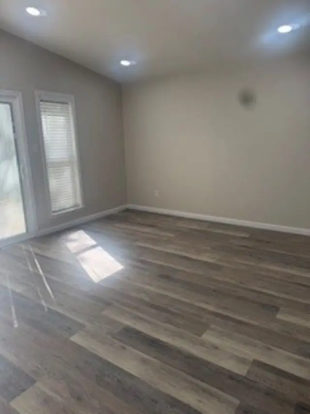 1005 S Laredo Avenue, Russellville, AR 72801 - #3