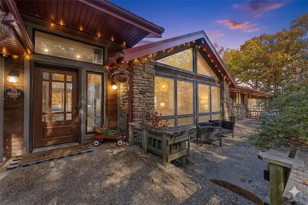 17450 Railroad Cut Road, Rogers, AR 72756