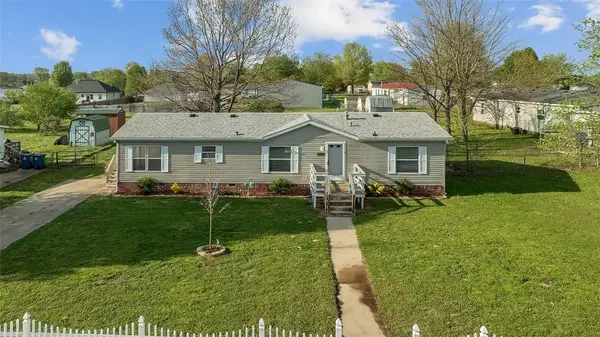 2304 John Montgomery Circle, Pea Ridge, AR 72751