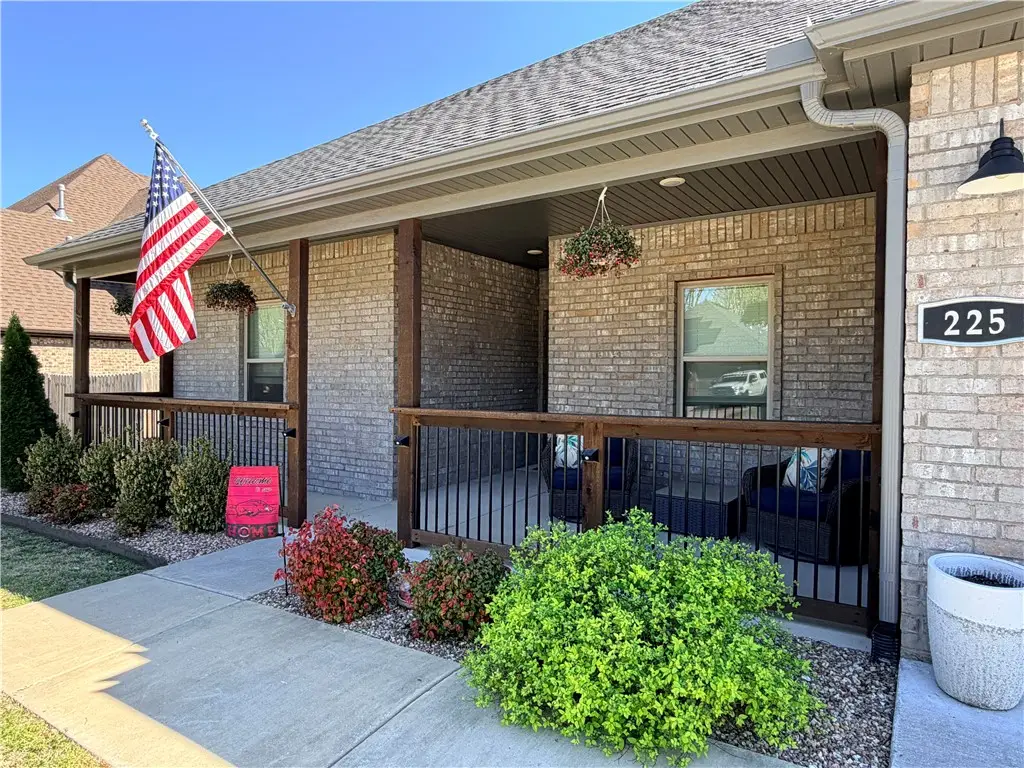 225 Ryder Street, Gentry, AR 72734 - #1