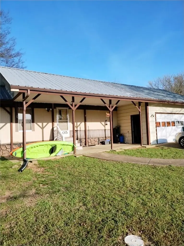 305 6th Street, Flippin, AR 72634 - #2