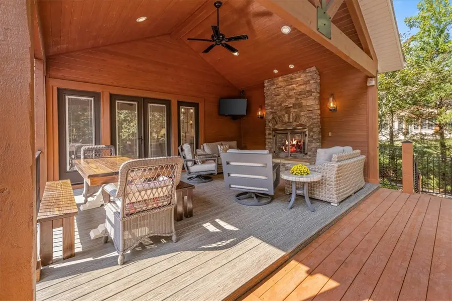 8 Jarrod Drive, Bella Vista, AR 72714 - #3