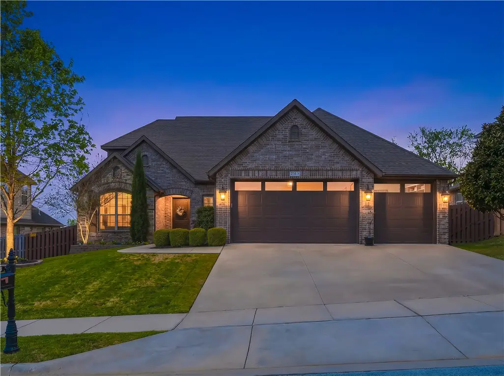 2513 S Horizon Boulevard, Rogers, AR 72758 - #1