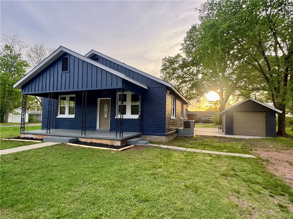 1201 N Boston Place, Russellville, AR 72801 - #1