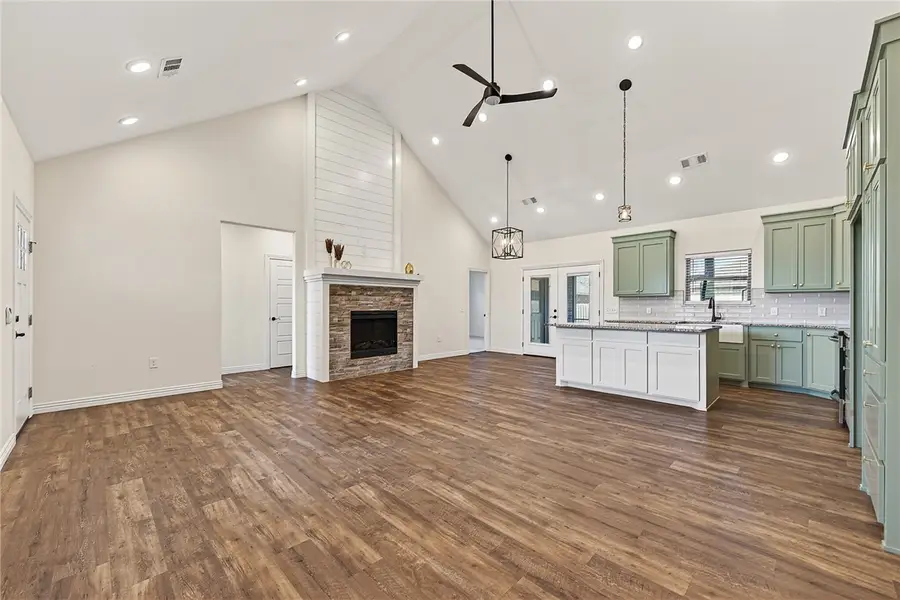 7326 Charlotte Avenue, Springdale, AR 72762 - #3