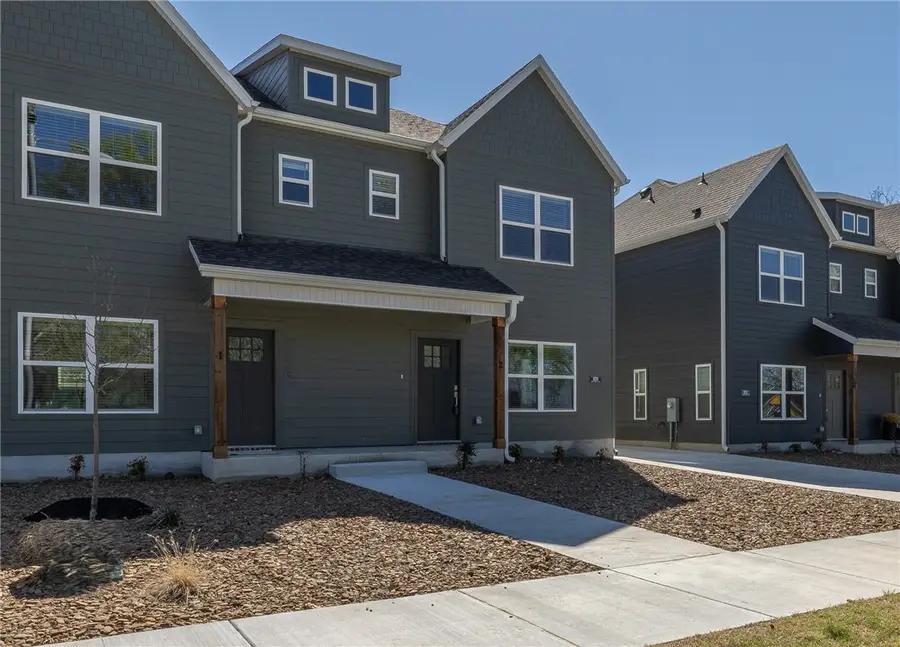 820 S Dockery Lane #1 & 2, Fayetteville, AR 72701 - #3