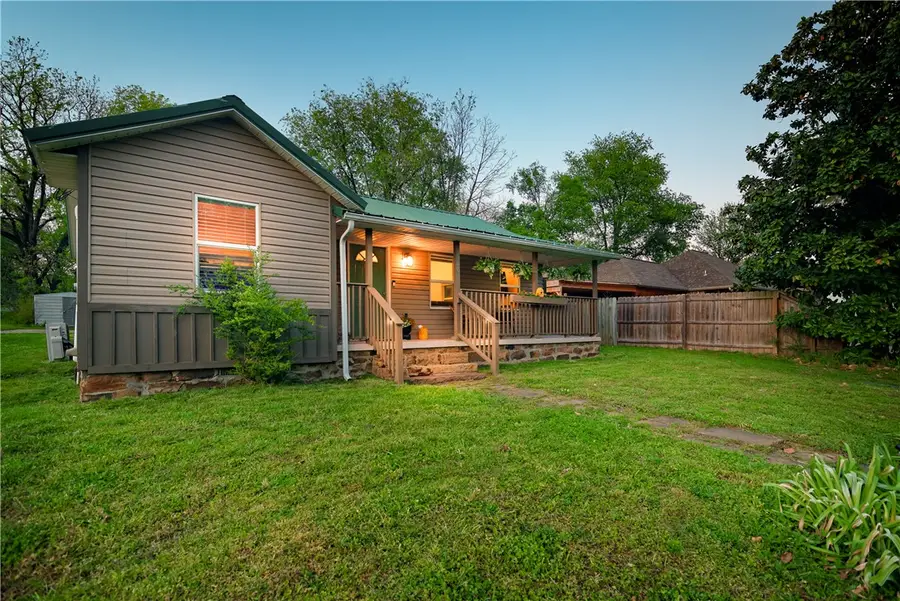 206 W Parks Street, Prairie Grove, AR 72753 - #3