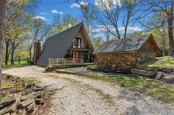 17329 Archer Road, Canehill, AR 72717