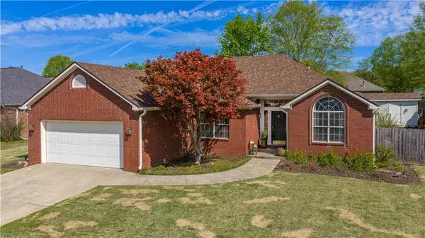 2804 Brookshire Street, Springdale, AR 72762