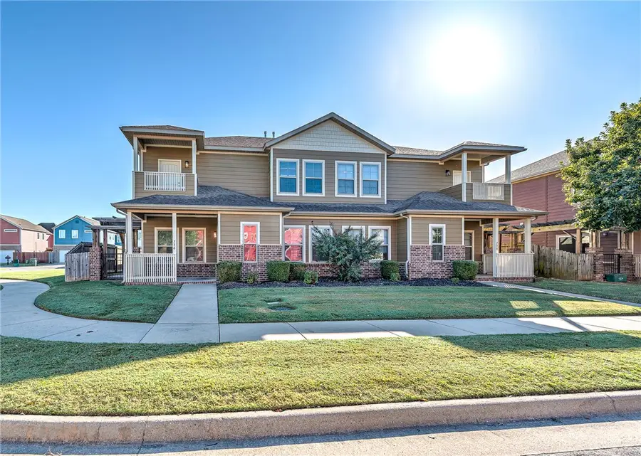 732 N Wordsworth Lane, Fayetteville, AR 72704 - #2