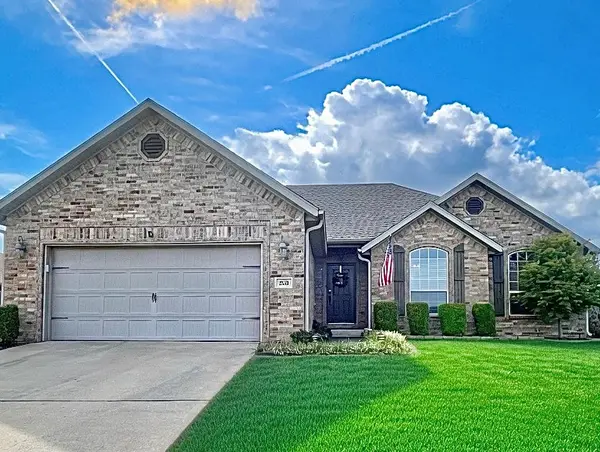 208 Mcdaniel Street, Lowell, AR 72745