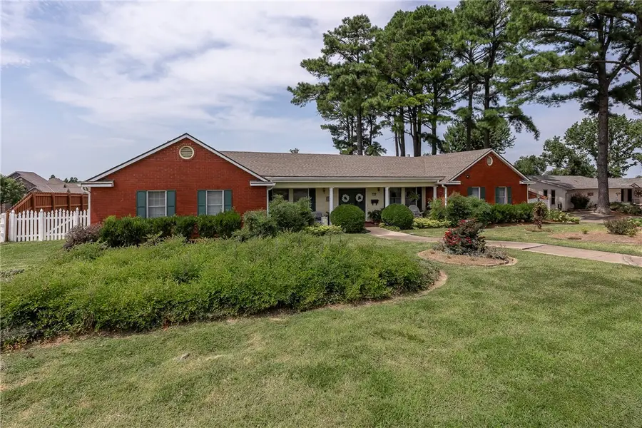 1406 W Birch Drive, Rogers, AR 72758 - #2