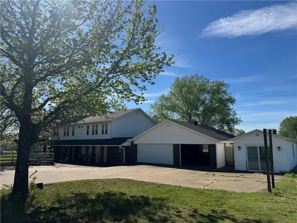 1035 Hatcher Road, Springdale, AR 72764