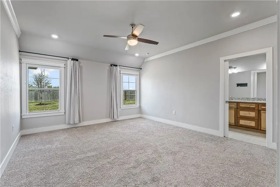 1052 Hickory Meadows Avenue, Tontitown, AR 72762 - #3