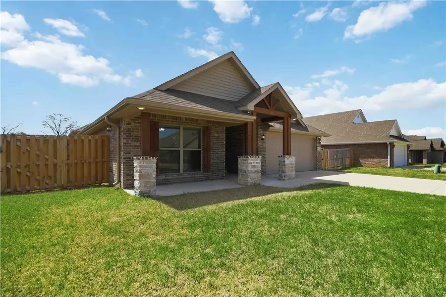 2413 England Lane, Pea Ridge, AR 72751 - #2