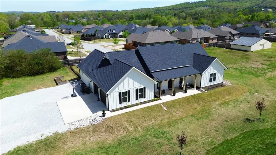 1528 Roberts Road, Fayetteville, AR 72701 - #2