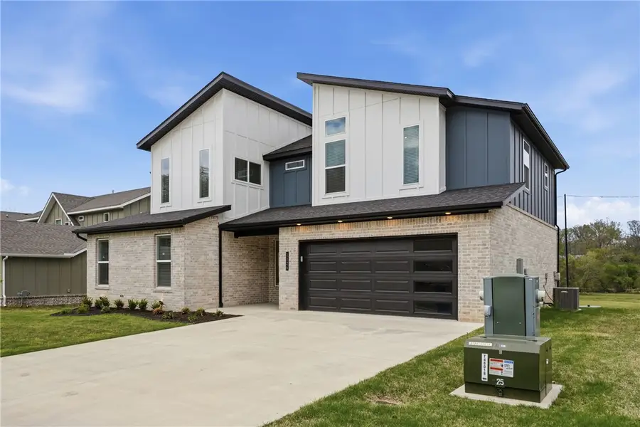 1124 Bunker Drive, Pea Ridge, AR 72751 - #2