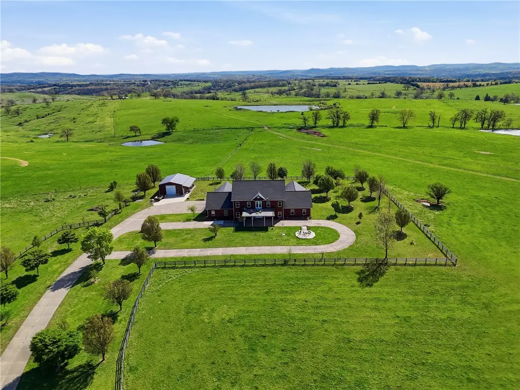 9447 Highway 143, Berryville, AR 72616 - #1