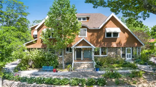 615 Prairie Creek Drive, Rogers, AR 72756