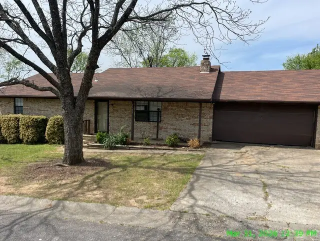 1325 N Northwoods Drive, Alma, AR 72921 - #1
