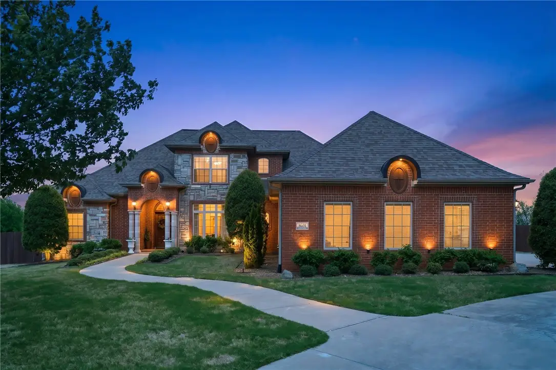 3601 W Legacy Lane, Rogers, AR 72758 - #1