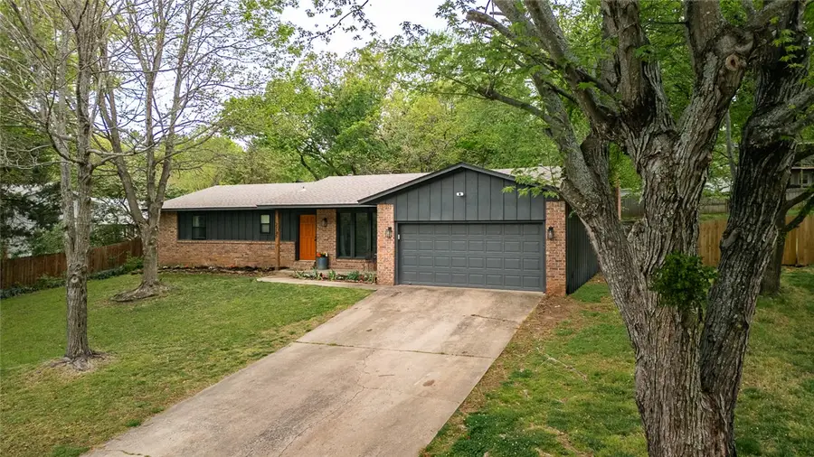 2225 N Mockingbird Lane, Fayetteville, AR 72703 - #2