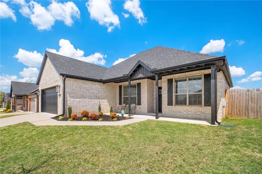 700 Bonnie Street, Bentonville, AR 72713 - #2