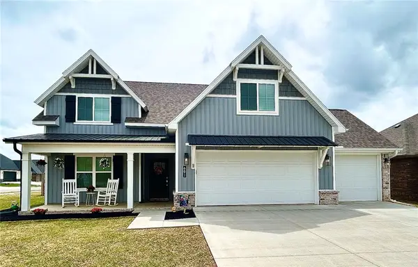 601 Phyllis Farm Road, Prairie Grove, AR 72753