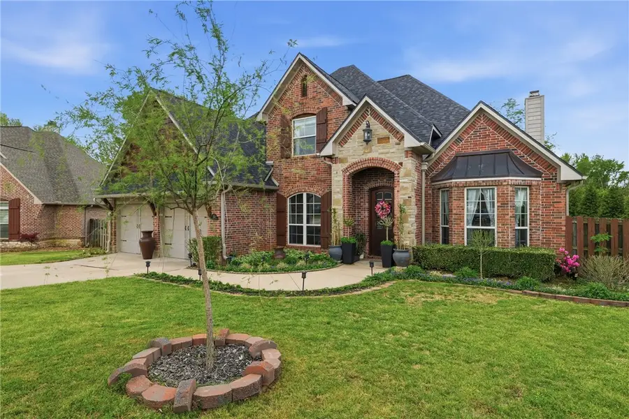 323 Saint James Avenue, Springdale, AR 72764 - #3