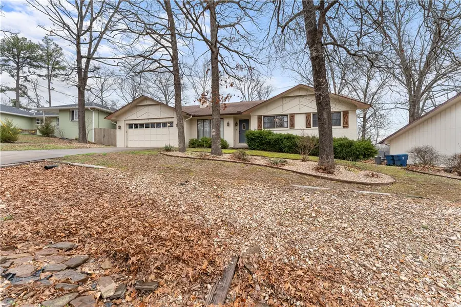 7 Abingdon Lane, Bella Vista, AR 72715 - #3