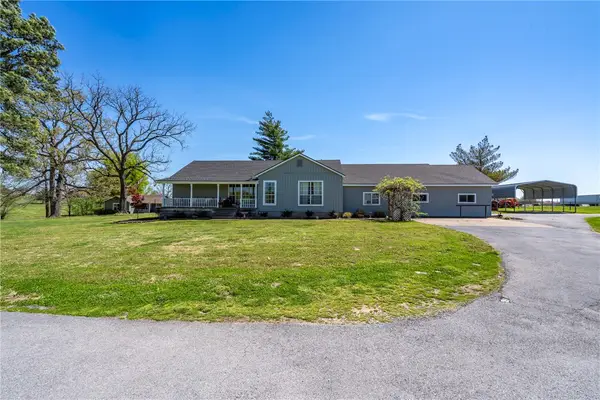 19611 W Nokes Farm Road, Siloam Springs, AR 72761