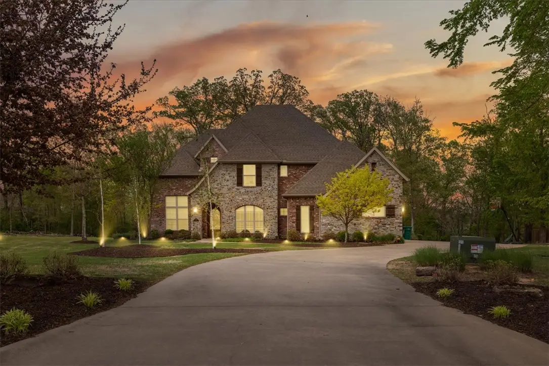 1484 Le Chesnay Drive, Centerton, AR 72719 - #1
