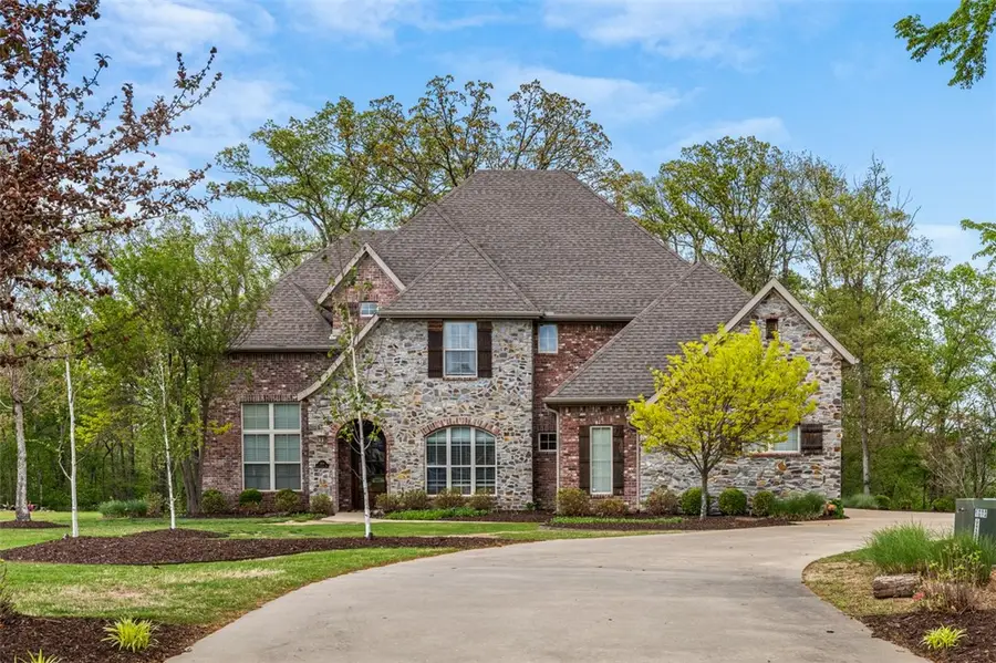 1484 Le Chesnay Drive, Centerton, AR 72719 - #2