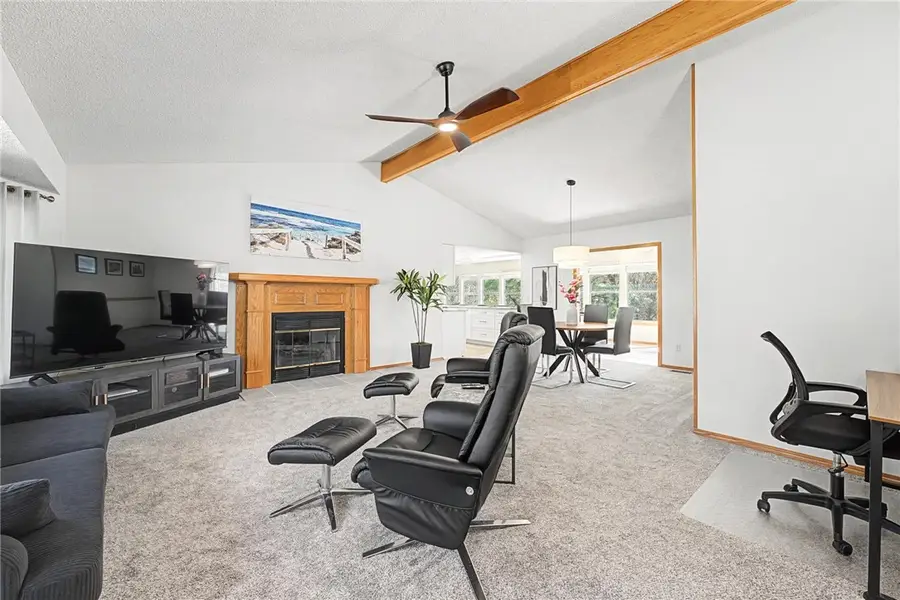 9 Farnham Drive, Bella Vista, AR 72714 - #3