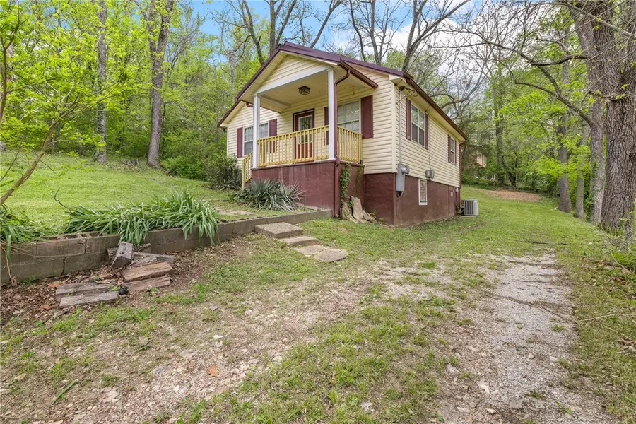 224 N Highland Street, Harrison, AR 72601 - #3