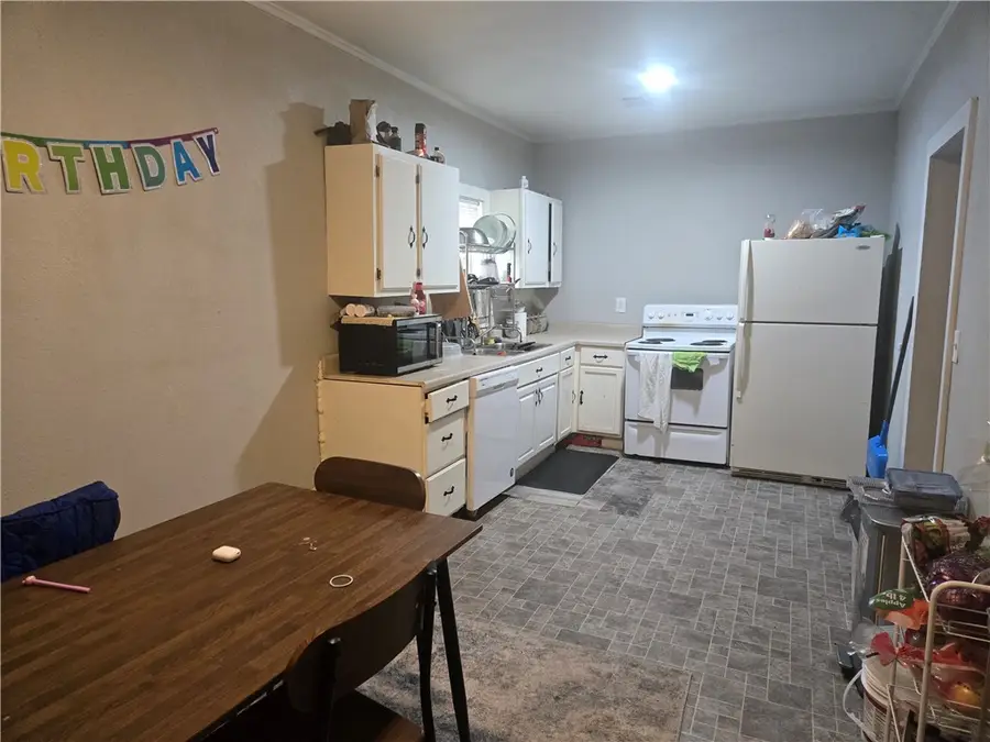 1100 E Rock Street, Morrilton, AR 72110 - #3