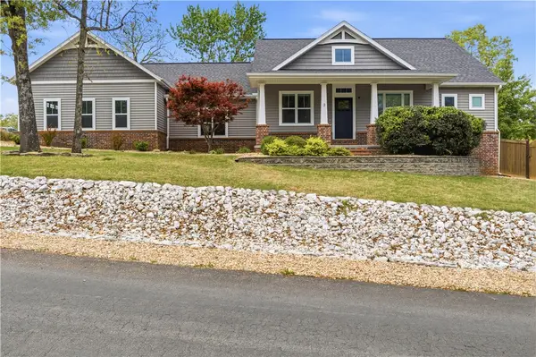 3 Harrington Lane, Bella Vista, AR 72714