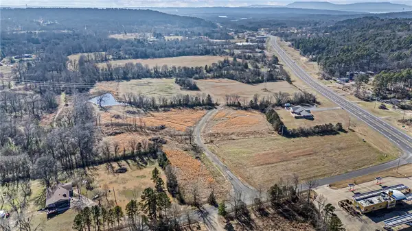 77 Round Rock Road, Russellville, AR 72802