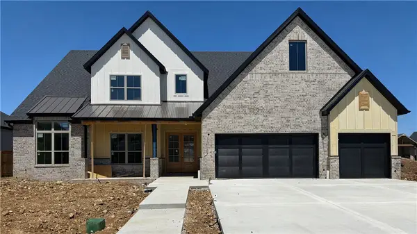 8813 W Comet Drive, Bentonville, AR 72713