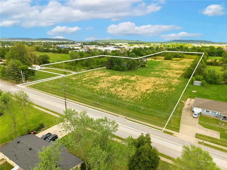 2403 Turner Street, Springdale, AR 72764 - #3