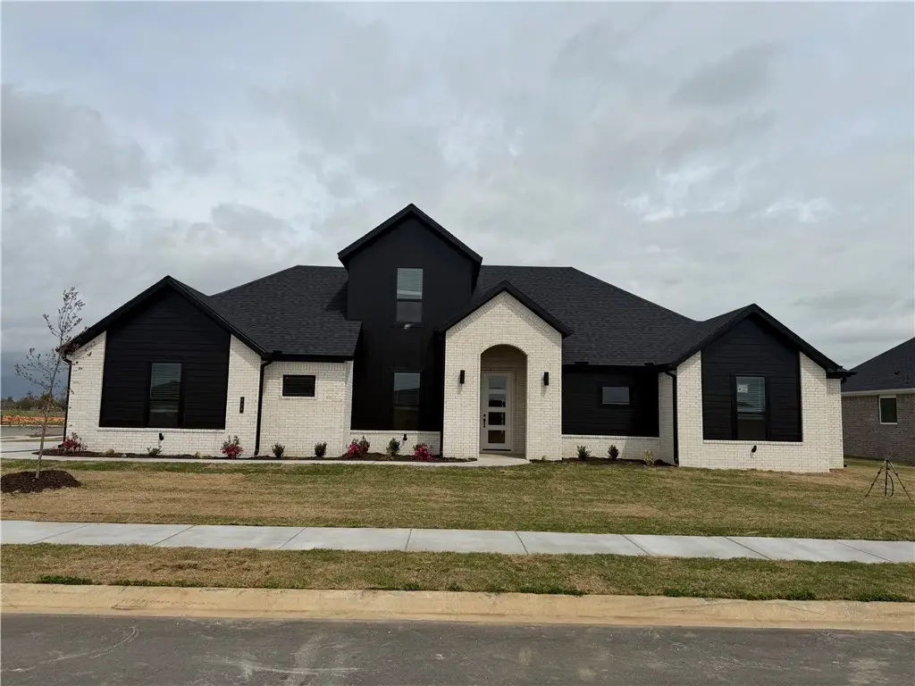 718 Primitivo Avenue, Tontitown, AR 72762 - #1