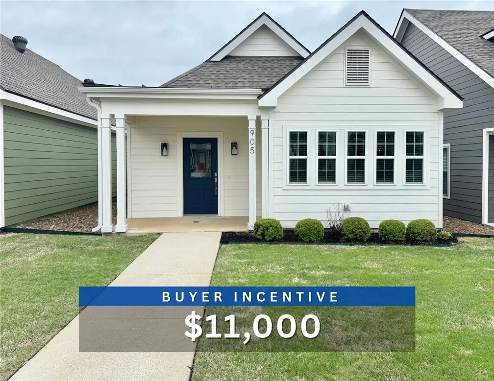 905 NE Heights Lane, Bentonville, AR 72712 - #1