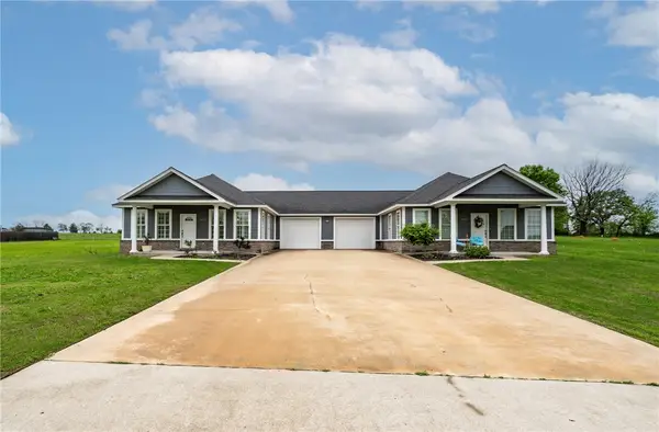 21037 and 21039 Richard Court, Siloam Springs, AR 72761