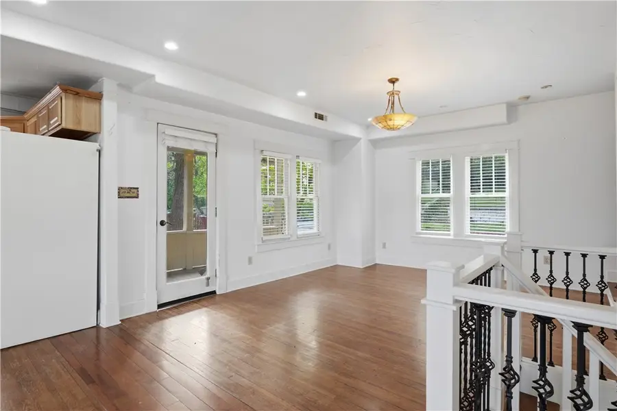 215 Spring Street, Eureka Springs, AR 72632 - #2