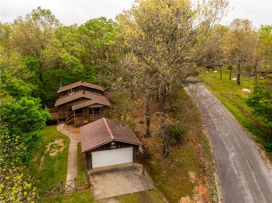 16184 Hickory Drive, Fayetteville, AR 72704 - #3