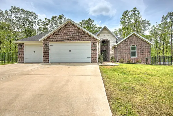 1 Kent Drive, Bella Vista, AR 72714