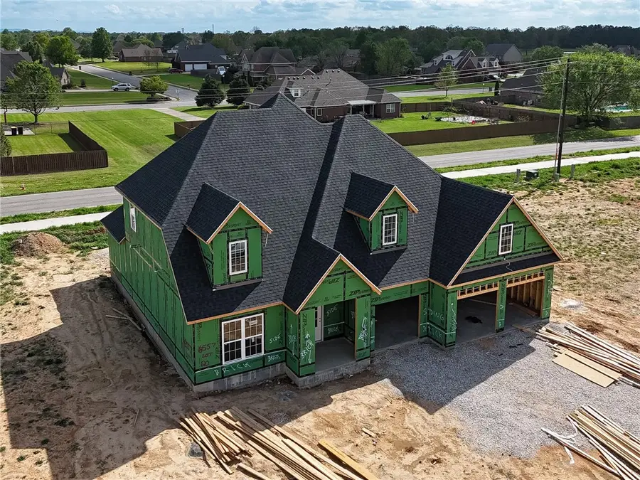 6557 Courtland Avenue, Springdale, AR 72762 - #2