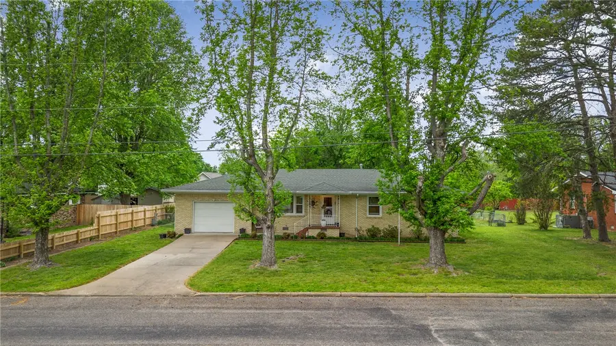 308 Hanna Street, Berryville, AR 72616 - #2