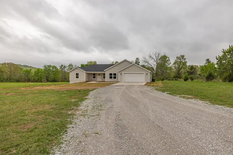 469 Madison County Road 1536, Huntsville, AR 72740 - #2